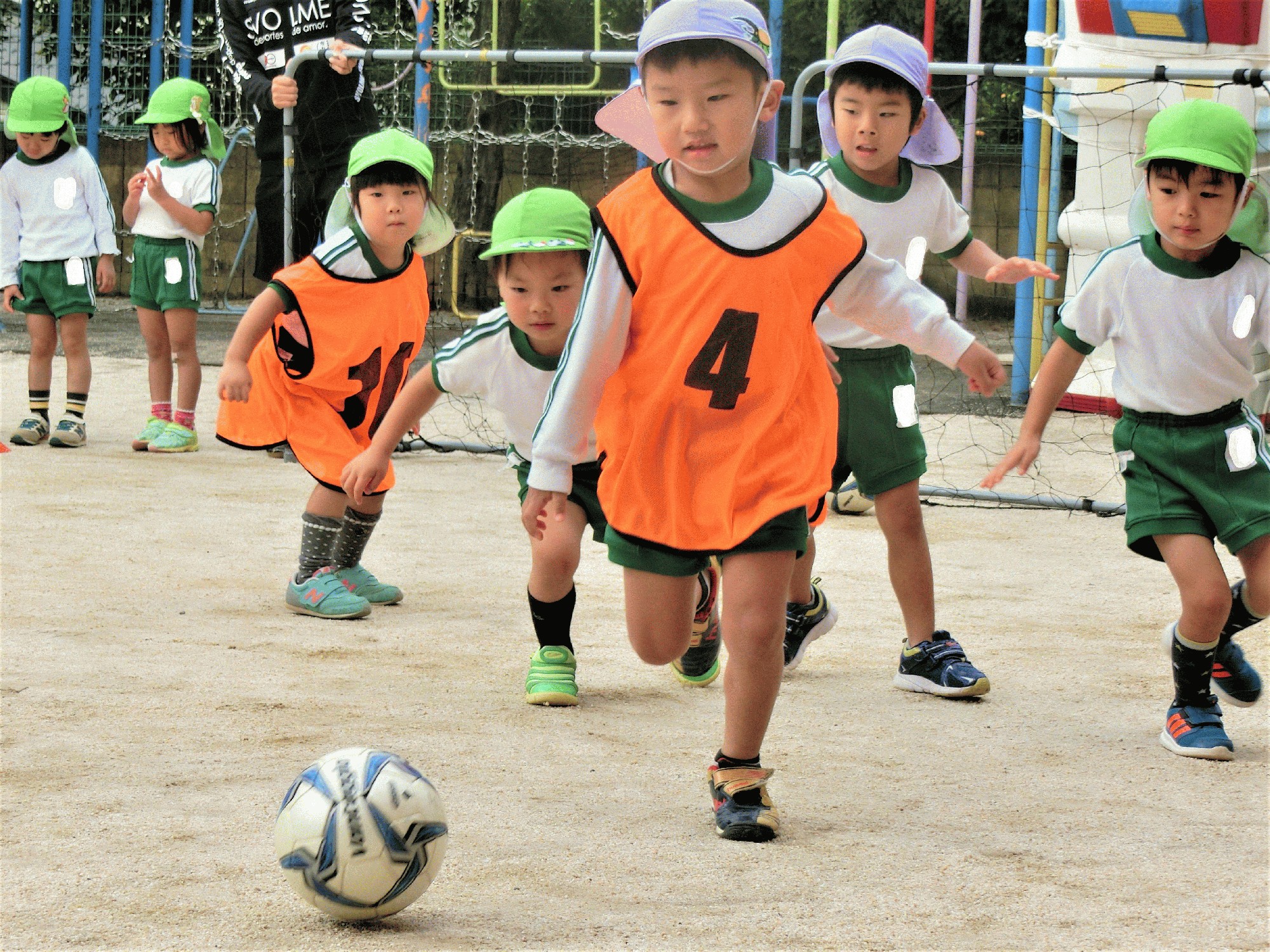 本物体験 サッカー キッズダンス 空手 選択制 山ゆり幼稚園